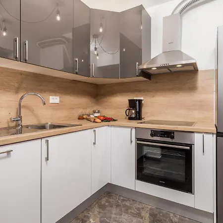 Gorgeous In Pobri With Wifi Apartment