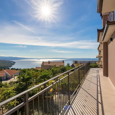 Gorgeous In Pobri With Wifi Apartment *