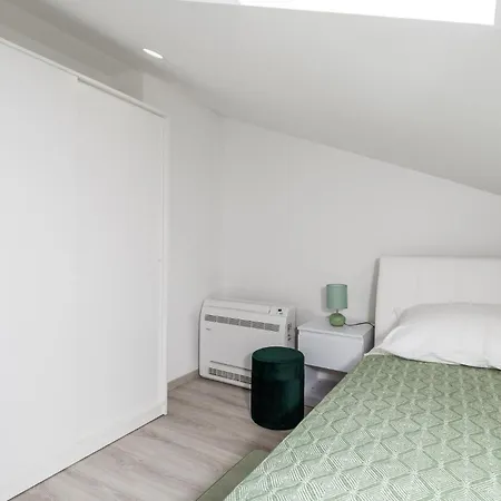 Gorgeous In Pobri With Wifi Apartment *