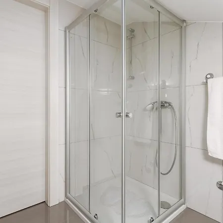 Apartment Gorgeous In Pobri With Wifi