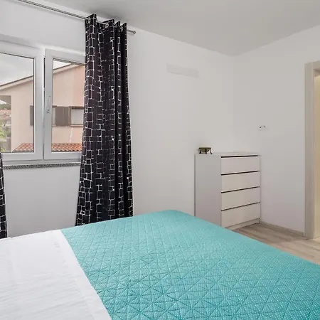 Apartment Gorgeous In Pobri With Wifi